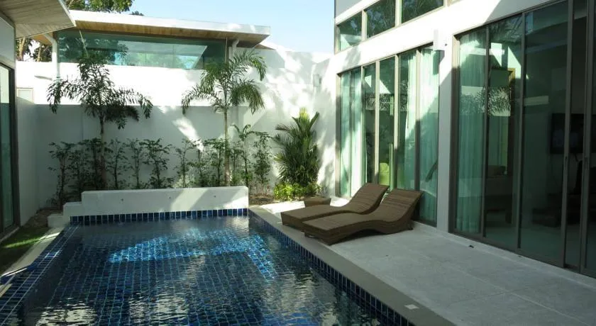 Property image - full photo 1