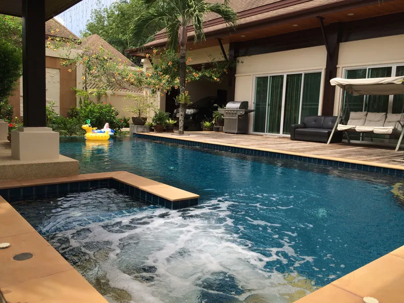 Property image - full photo 15