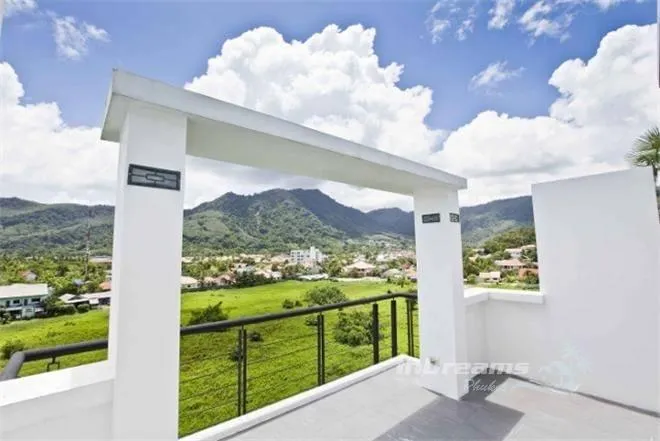 Property image - full photo 48