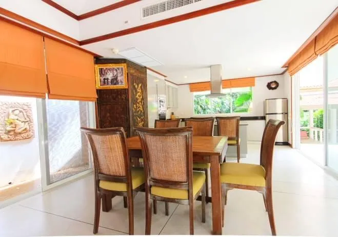 Property image - full photo 18