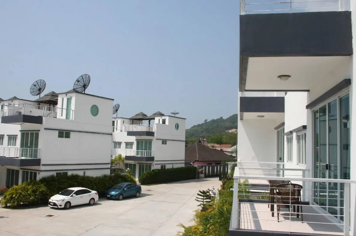 Property image - full photo 23