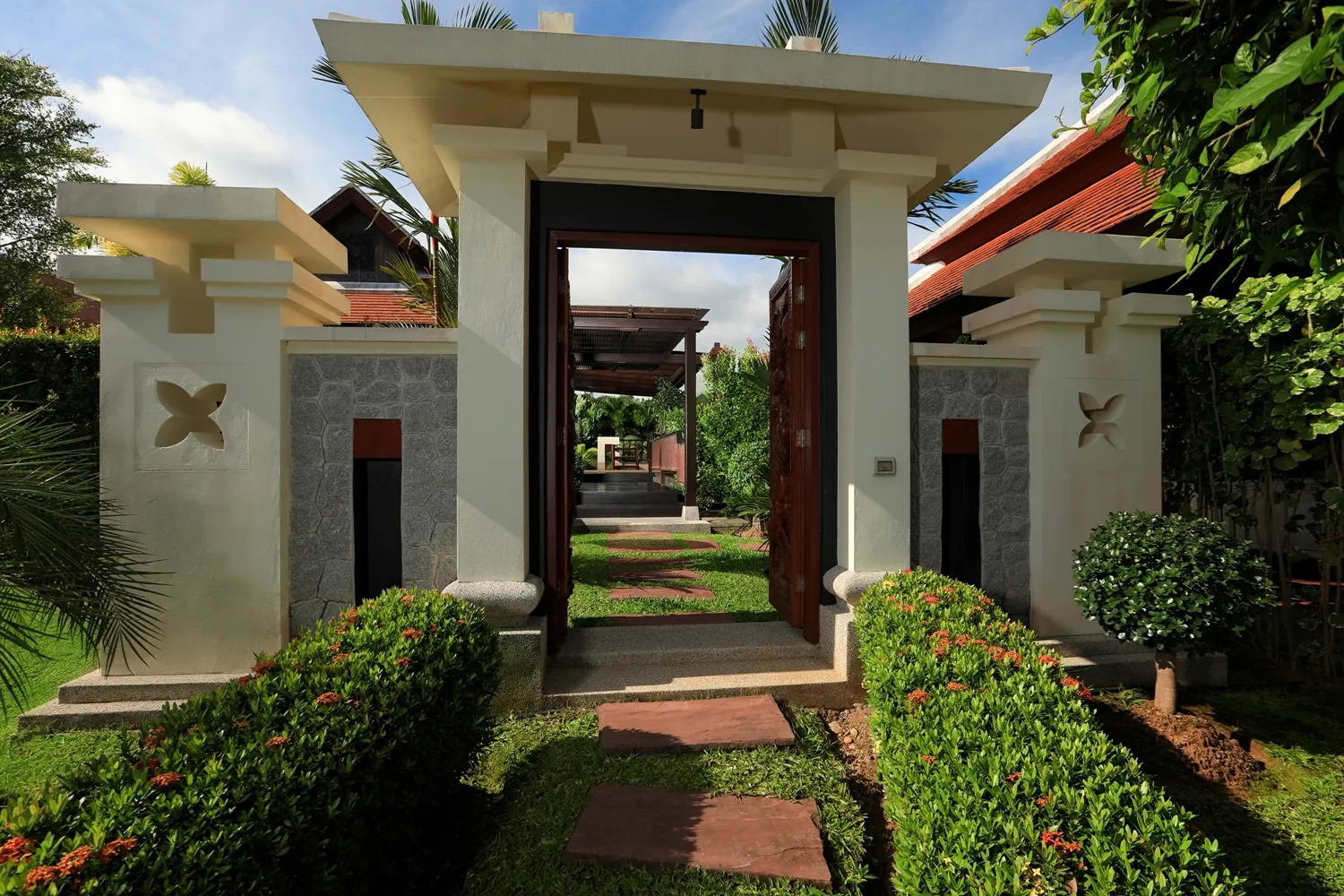 Property image - full photo 5