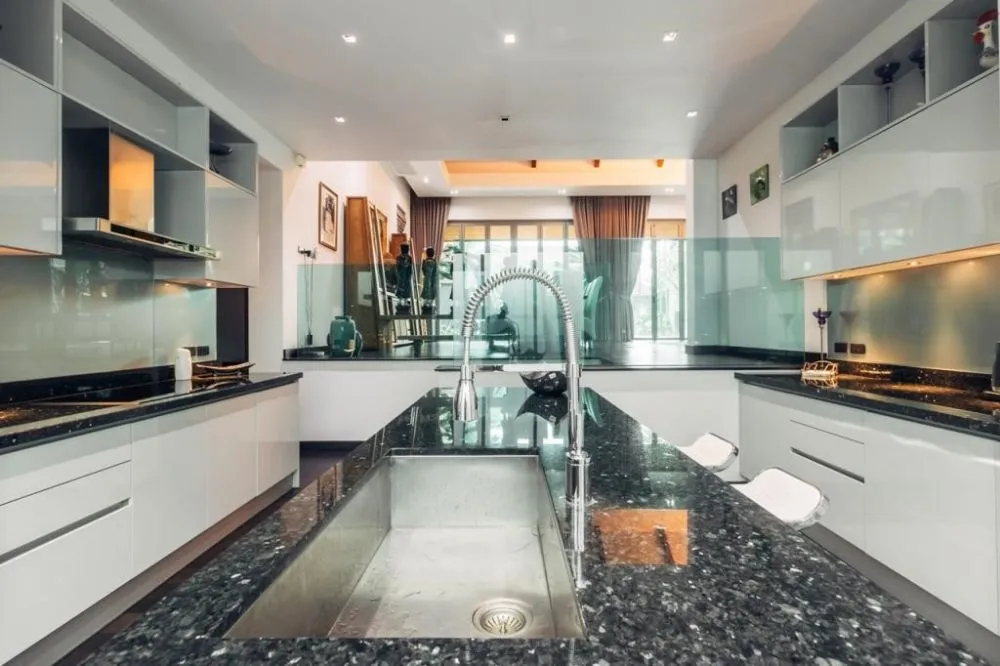 Property image - full photo 8