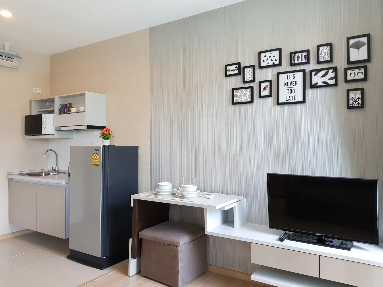 Property image - full photo 6