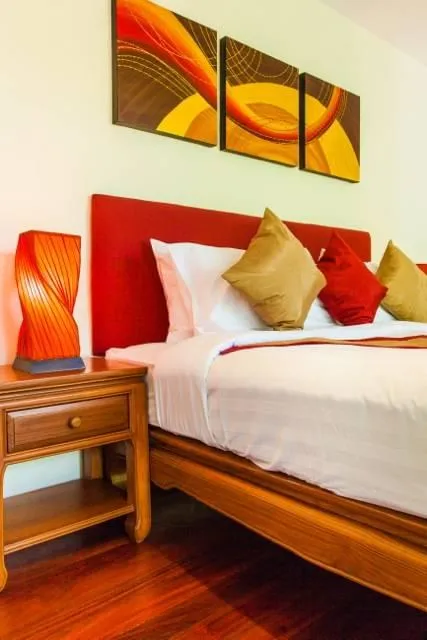 Property image - full photo 15