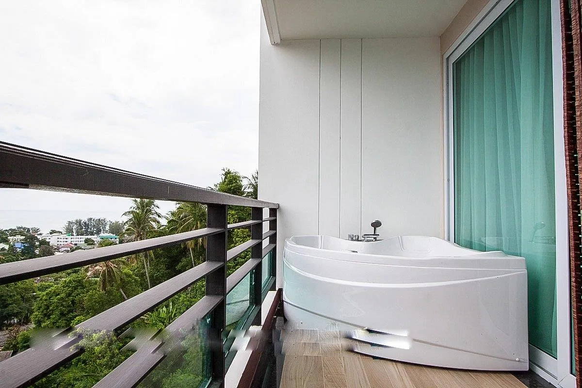 Property image - full photo 12