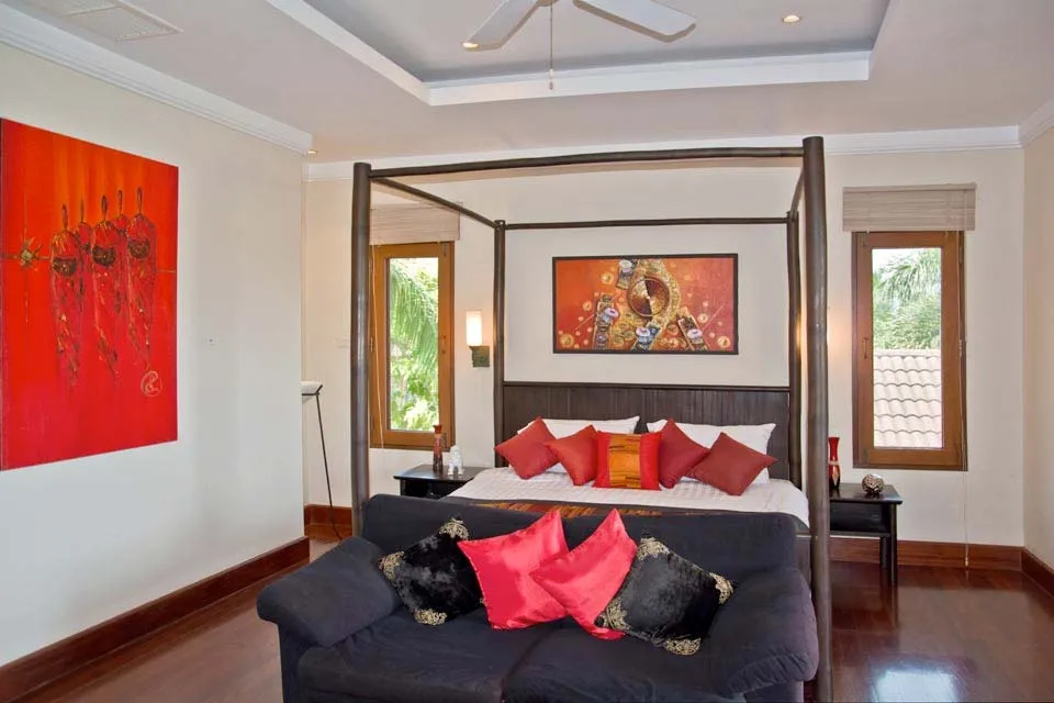 Property image - full photo 29
