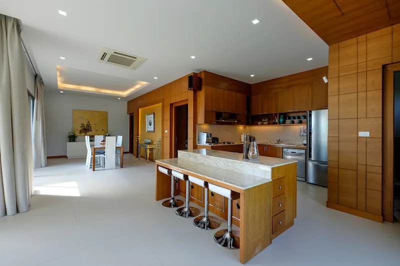Property image - full photo 10