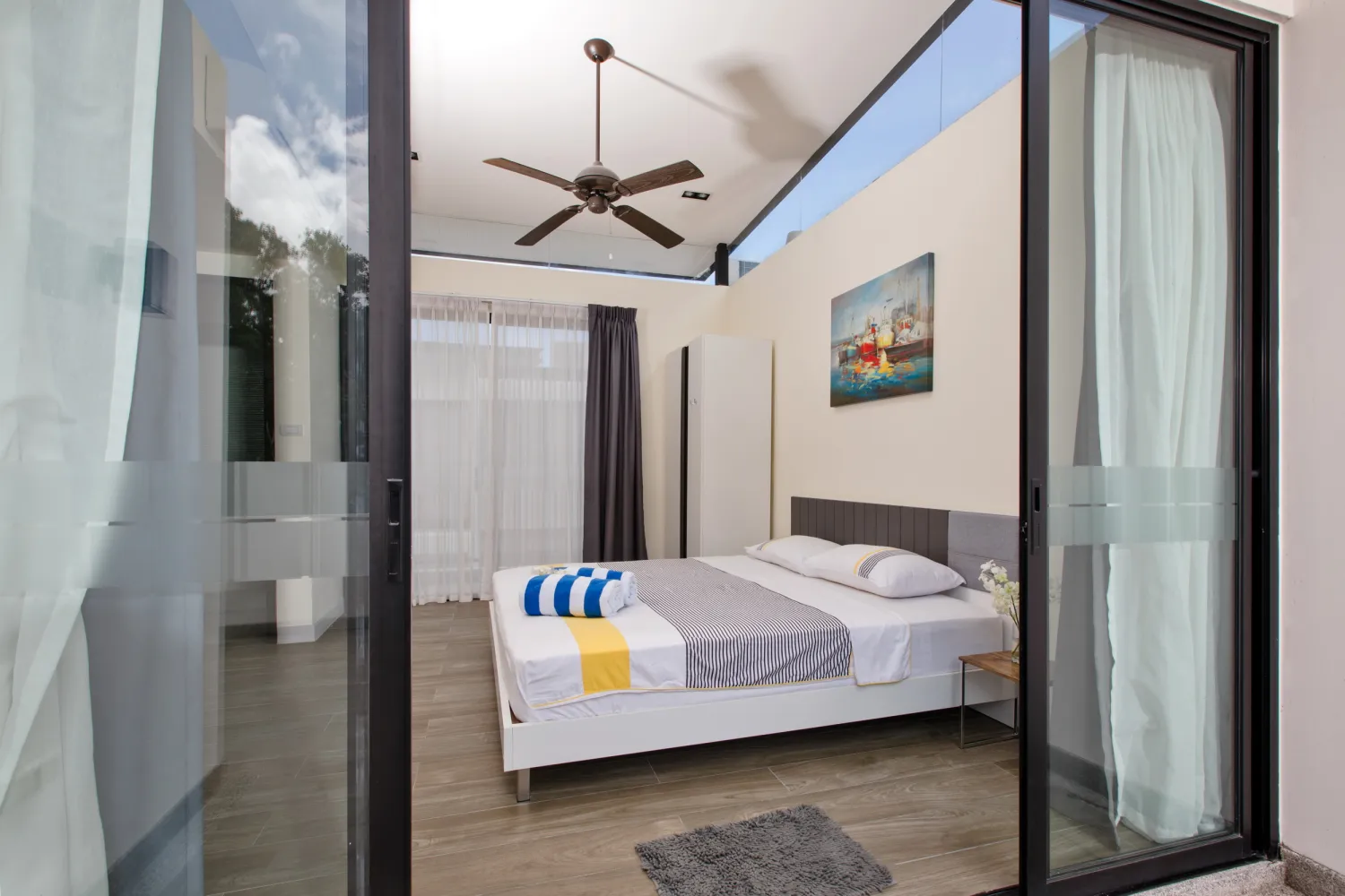 Property image - full photo 17