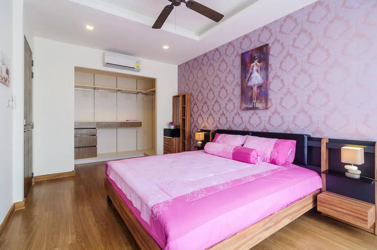 Property image - full photo 30