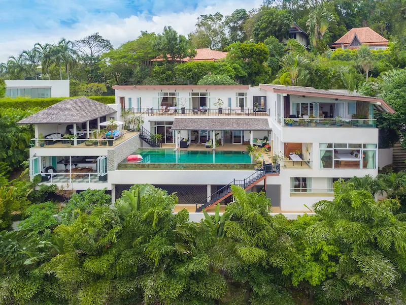 Property image - full photo 2