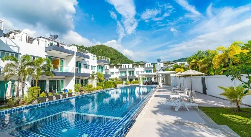 Property image - full photo 1