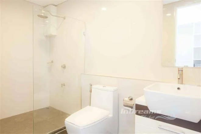 Property image - full photo 5