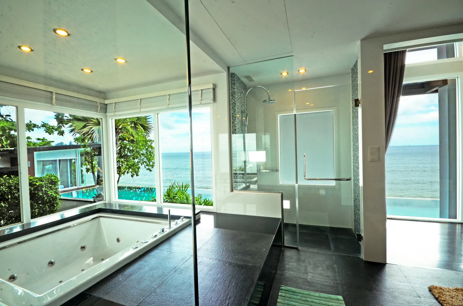 Property image - full photo 7