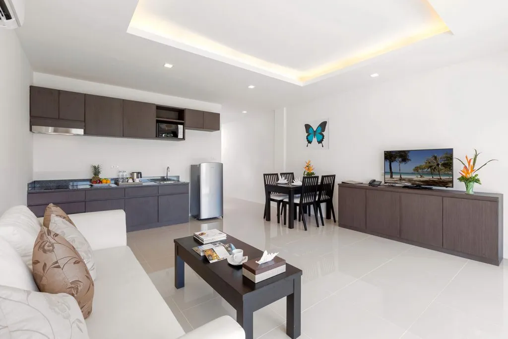 Property image - full photo 10