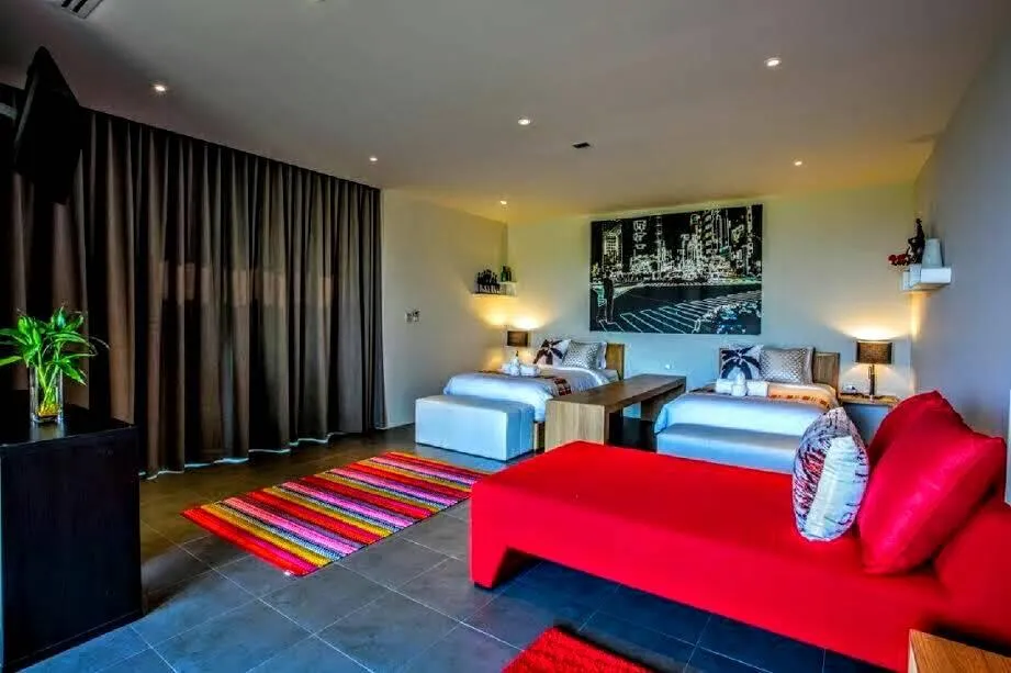 Property image - full photo 7