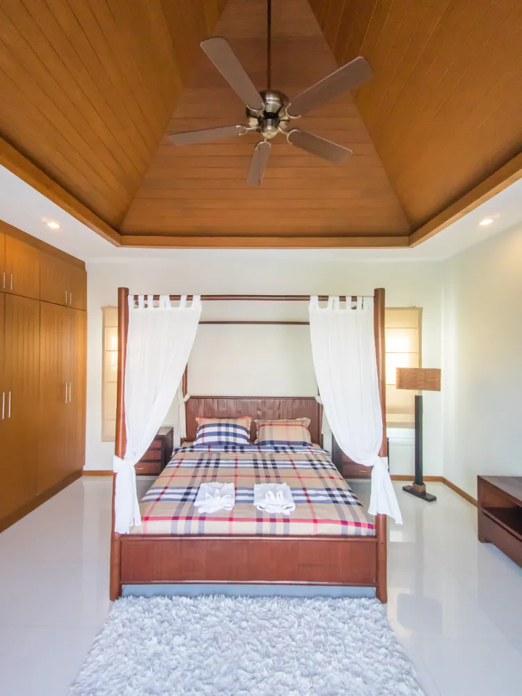 Property image - full photo 28