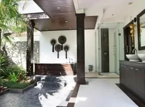 Property image - full photo 16