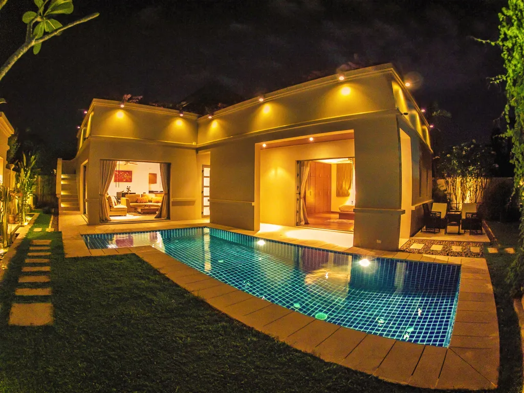 Property image - full photo 11