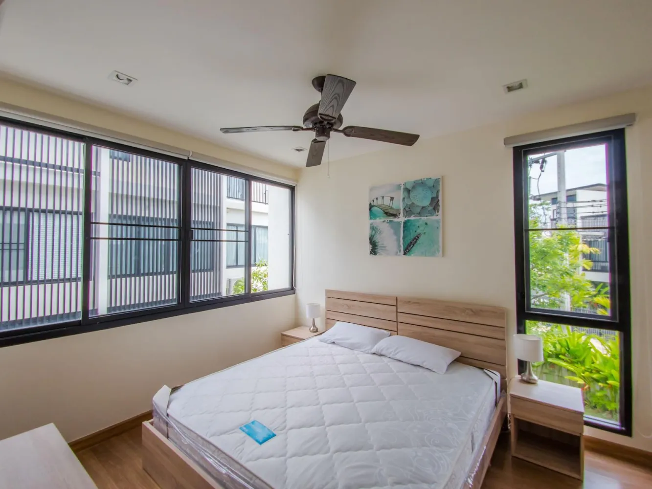 Property image - full photo 14