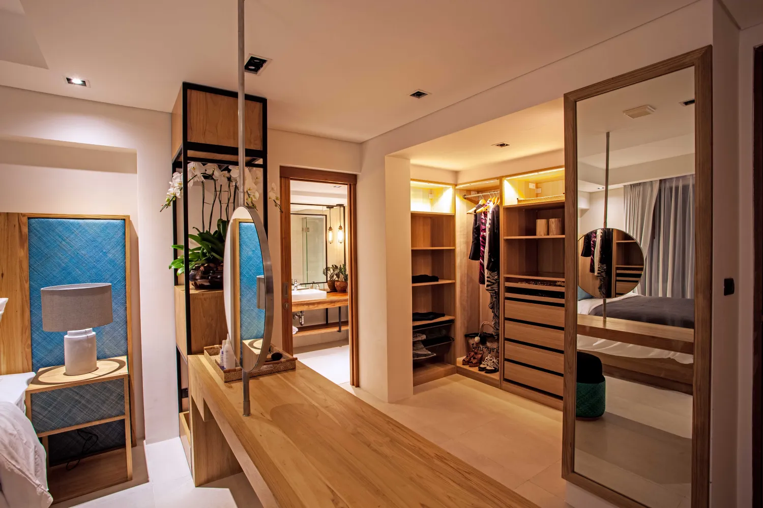 Property image - full photo 11