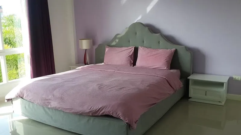 Property image - full photo 8