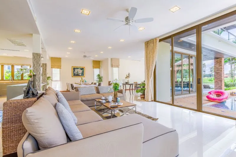 Property image - full photo 65
