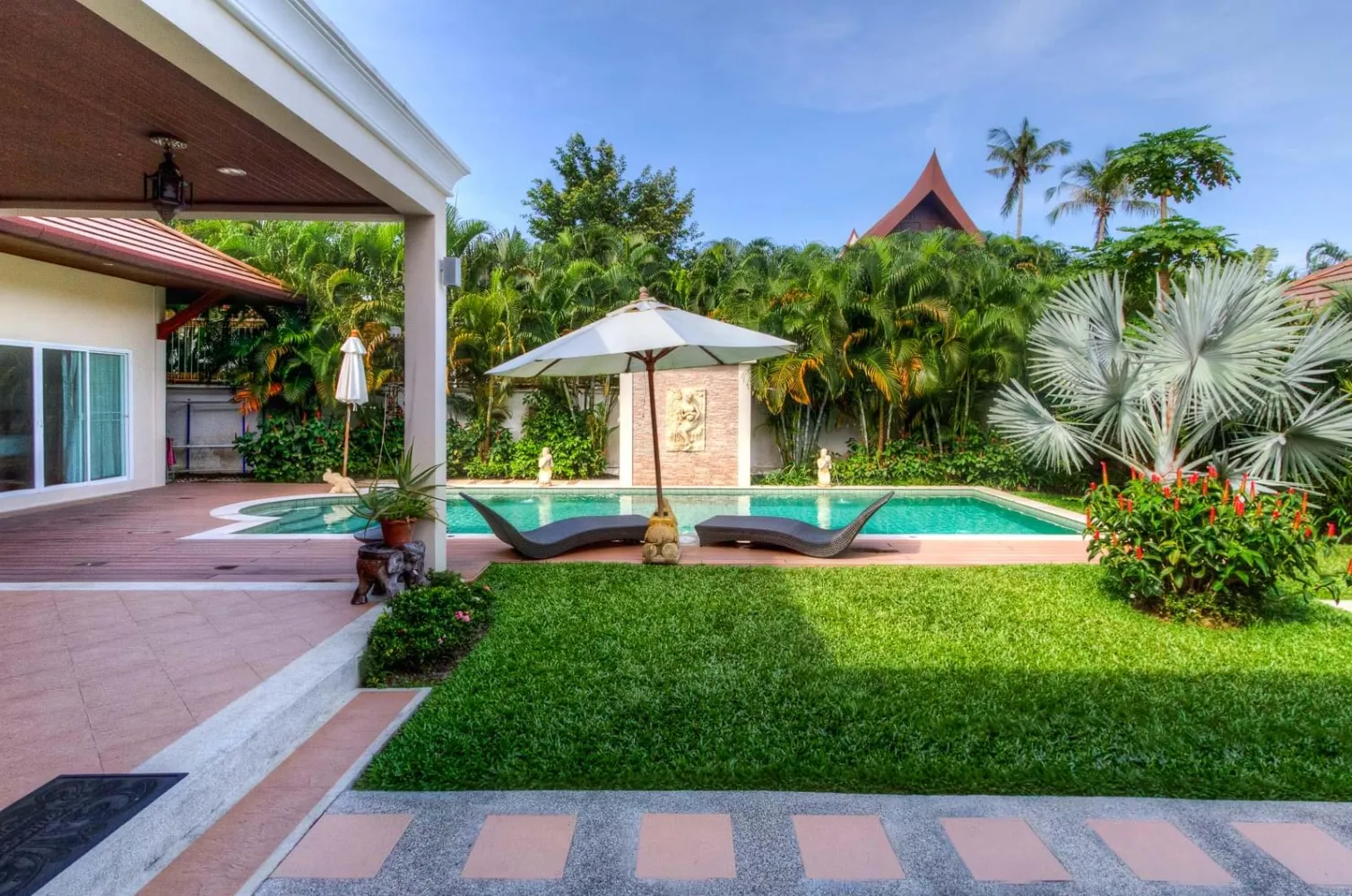 Property image - full photo 9