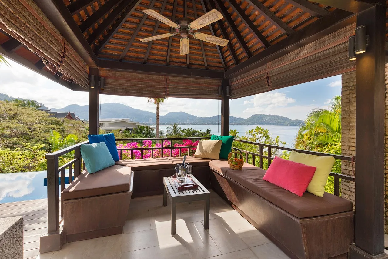 Property image - full photo 2