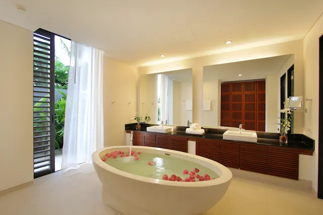 Property image - full photo 14