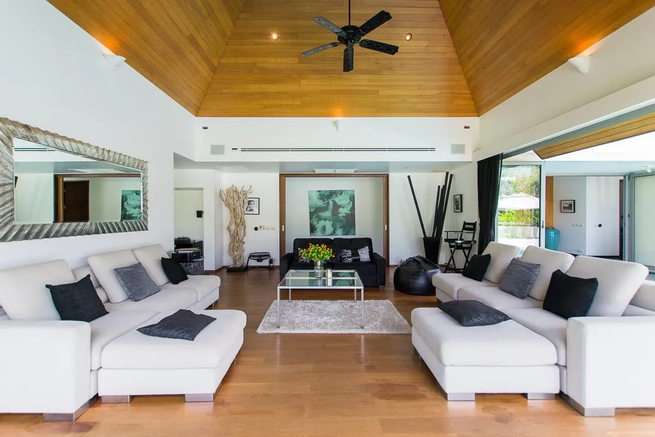 Property image - full photo 9