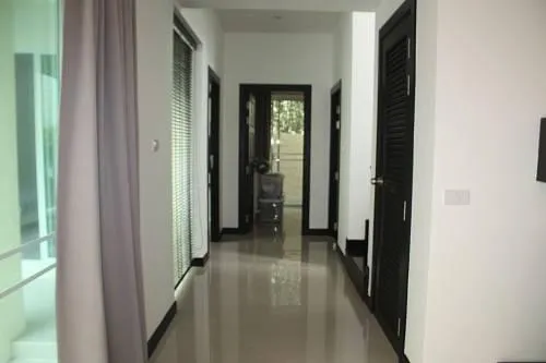 Property image - full photo 14