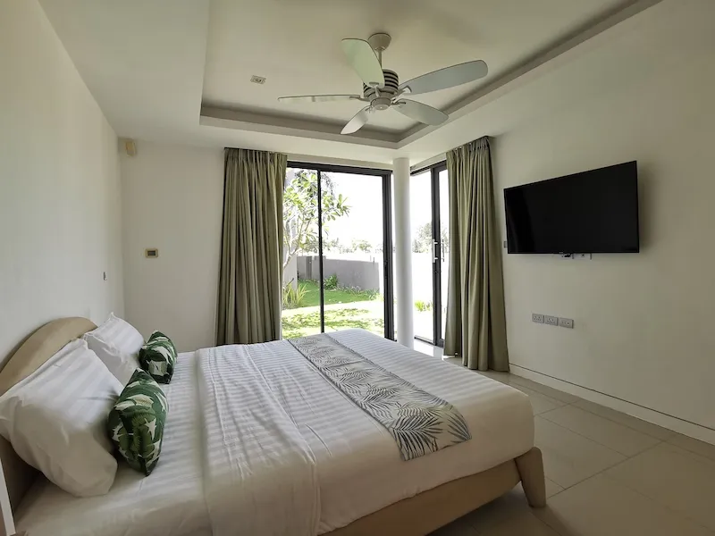 Property image - full photo 26