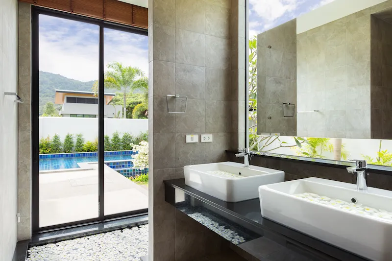 Property image - full photo 13