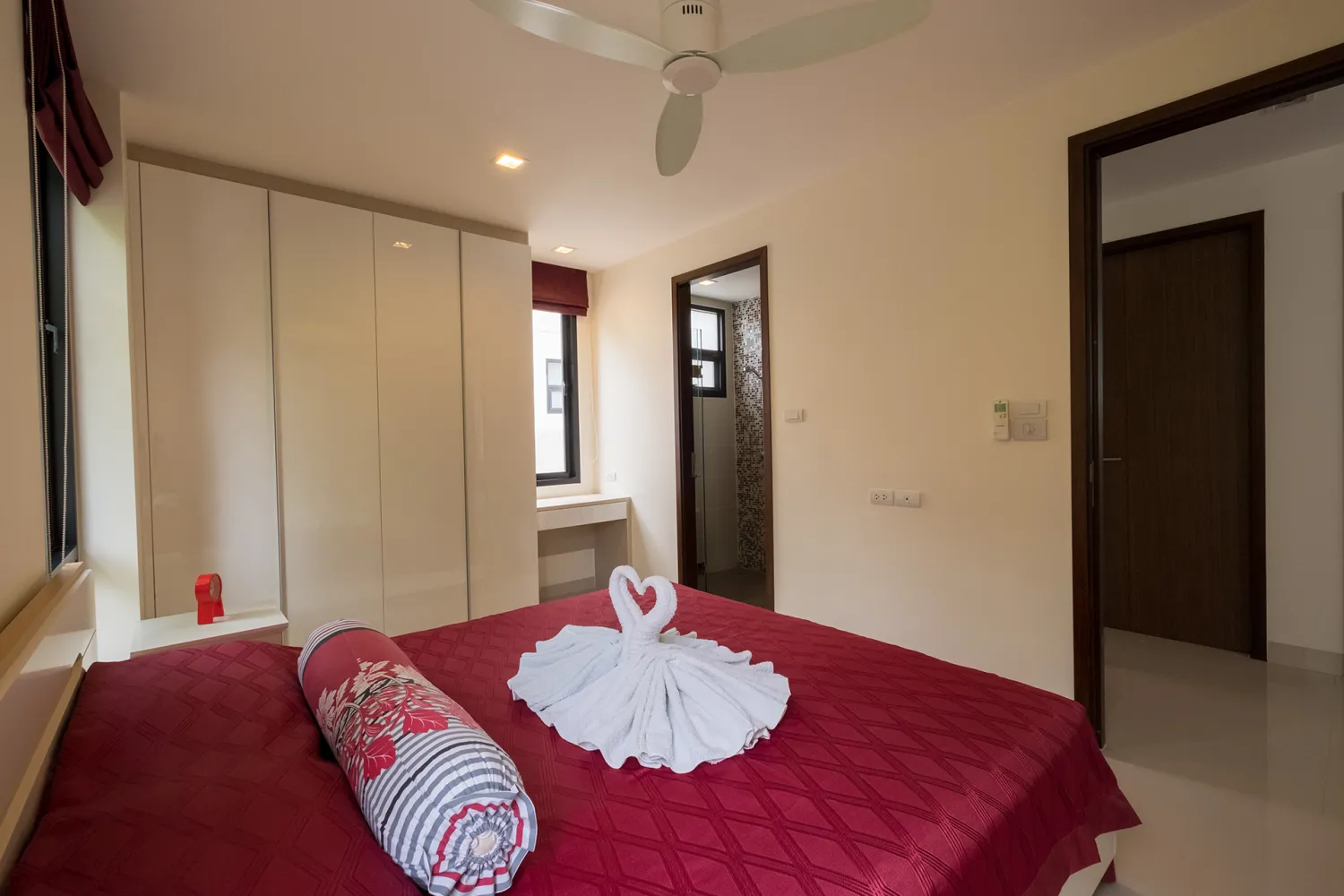 Property image - full photo 16