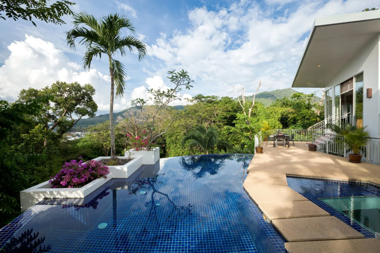 Property image - full photo 23