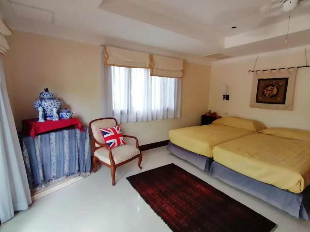Property image - full photo 40