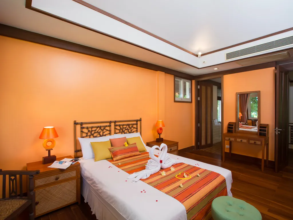 Property image - full photo 14