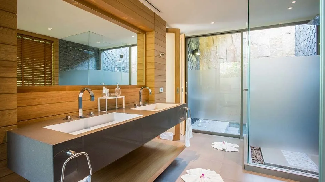 Property image - full photo 10