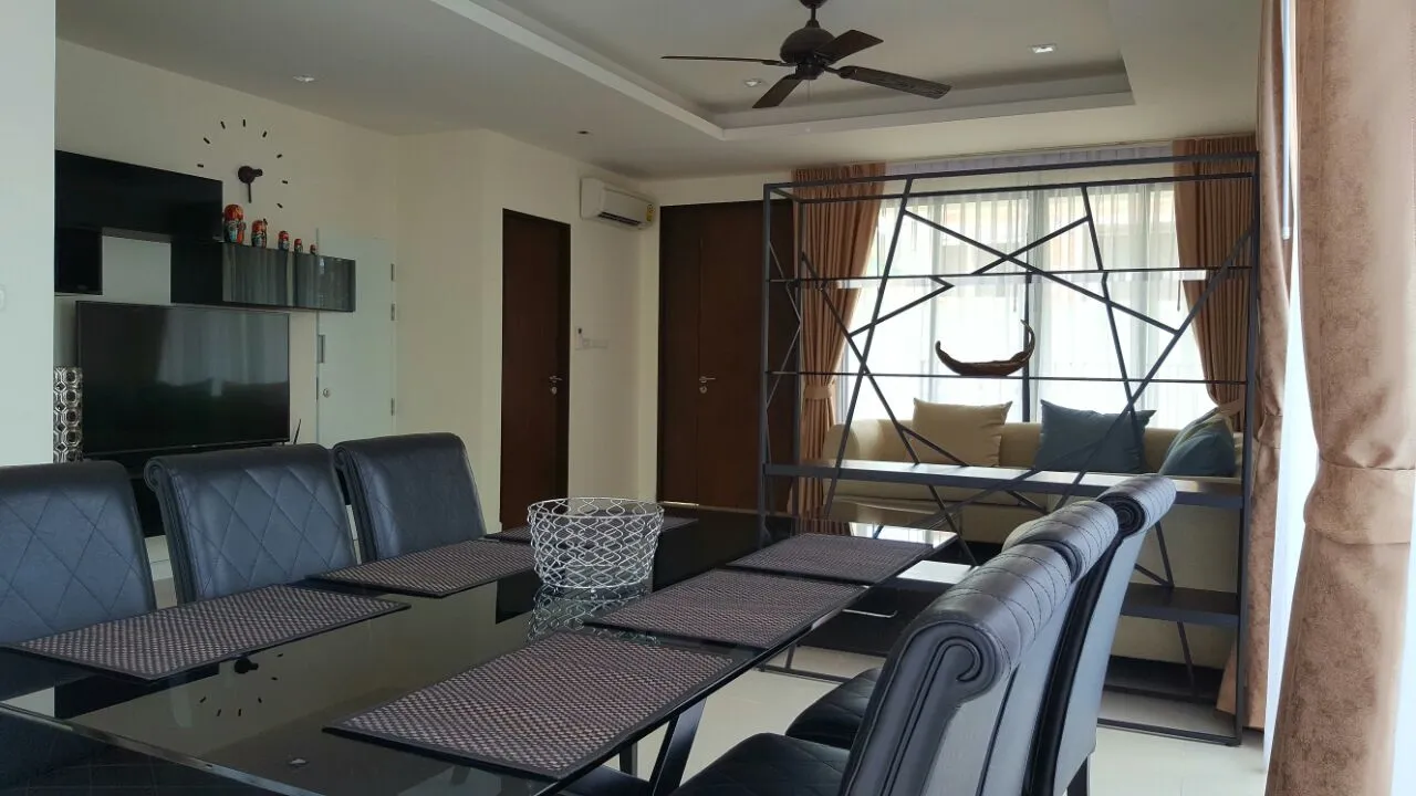 Property image - full photo 6