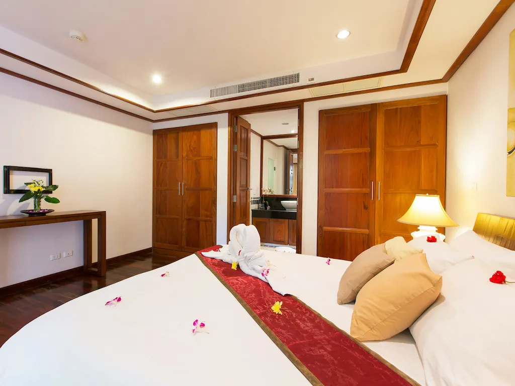 Property image - full photo 8