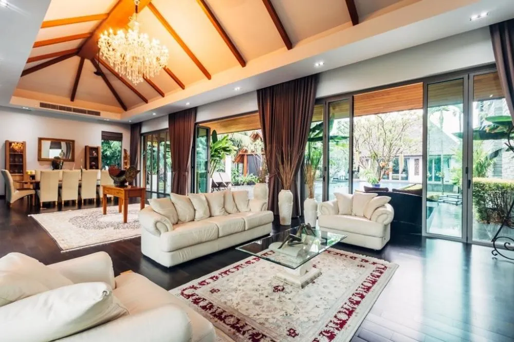 Property image - full photo 4
