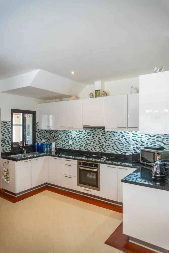 Property image - full photo 48