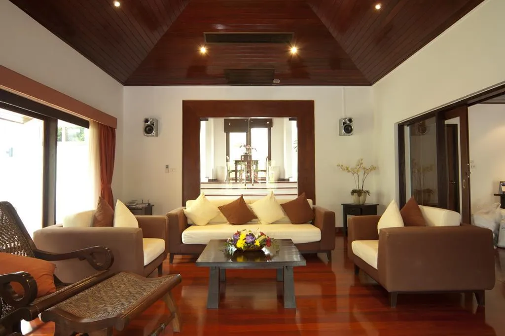 Property image - full photo 3