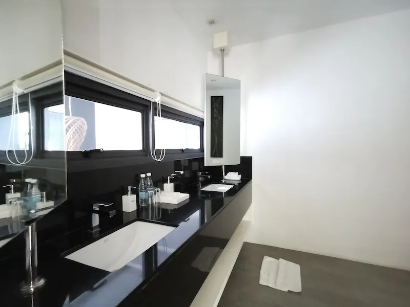 Property image - full photo 18