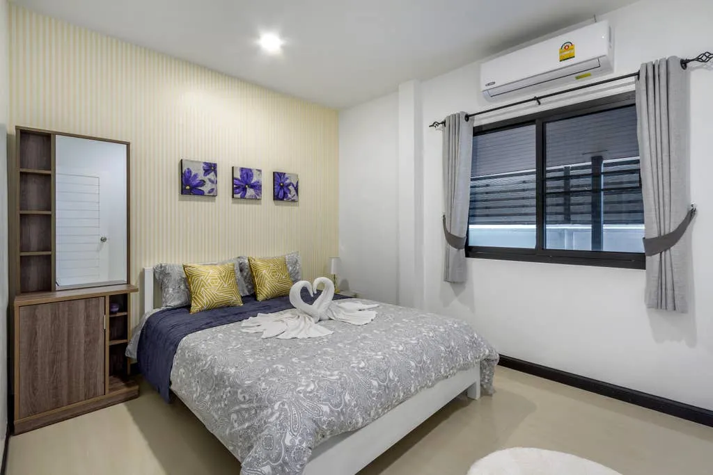 Property image - full photo 17