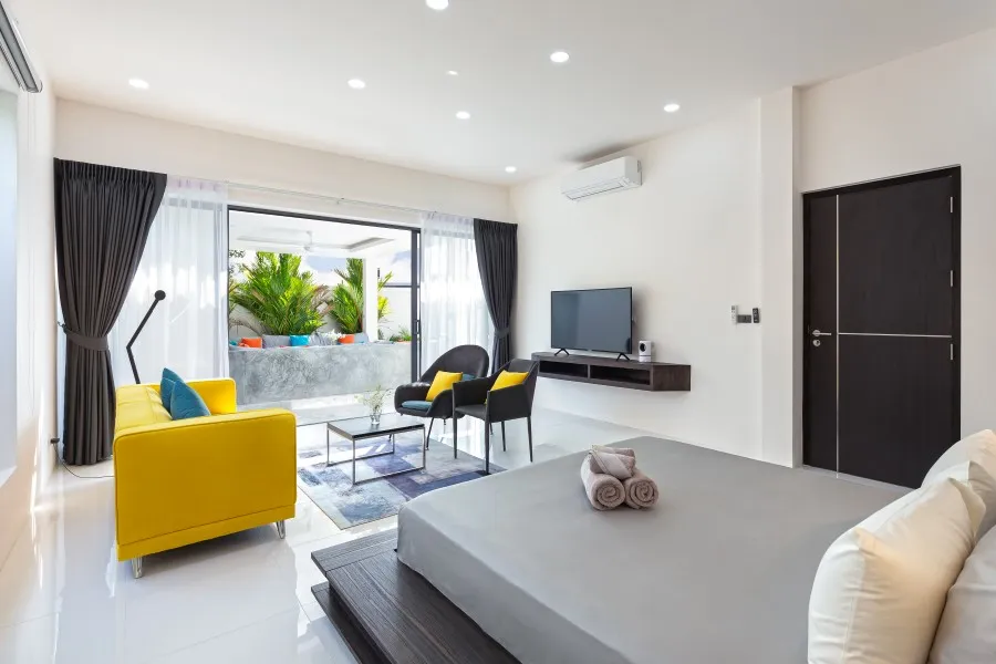 Property image - full photo 14