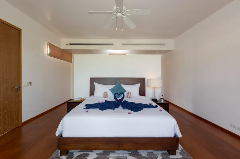 Property image - full photo 6