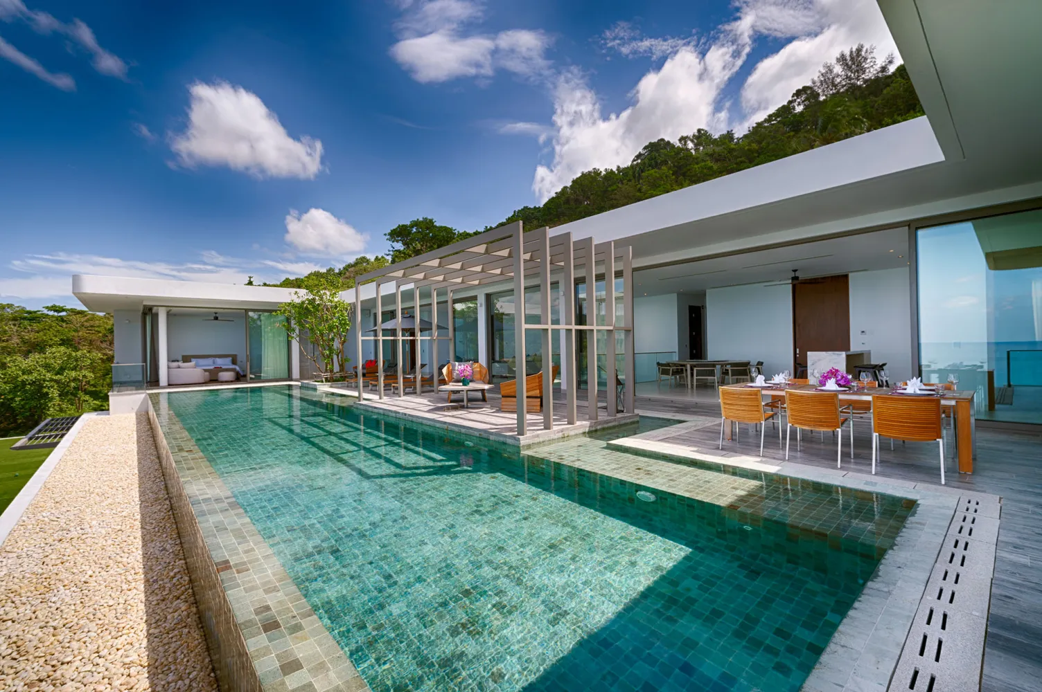 Property image - full photo 9