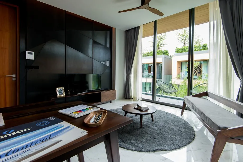 Property image - full photo 5
